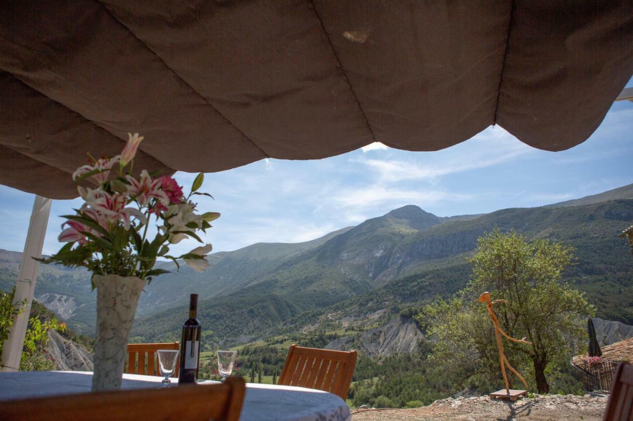 Gaia, Maison D'Hotes Verdon, Vue Feerique Blieux المظهر الخارجي الصورة