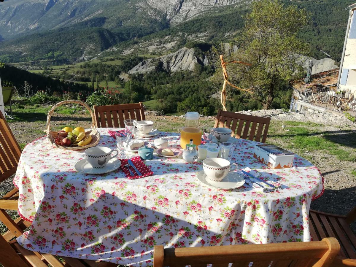 Gaia, Maison D'Hotes Verdon, Vue Feerique Blieux المظهر الخارجي الصورة